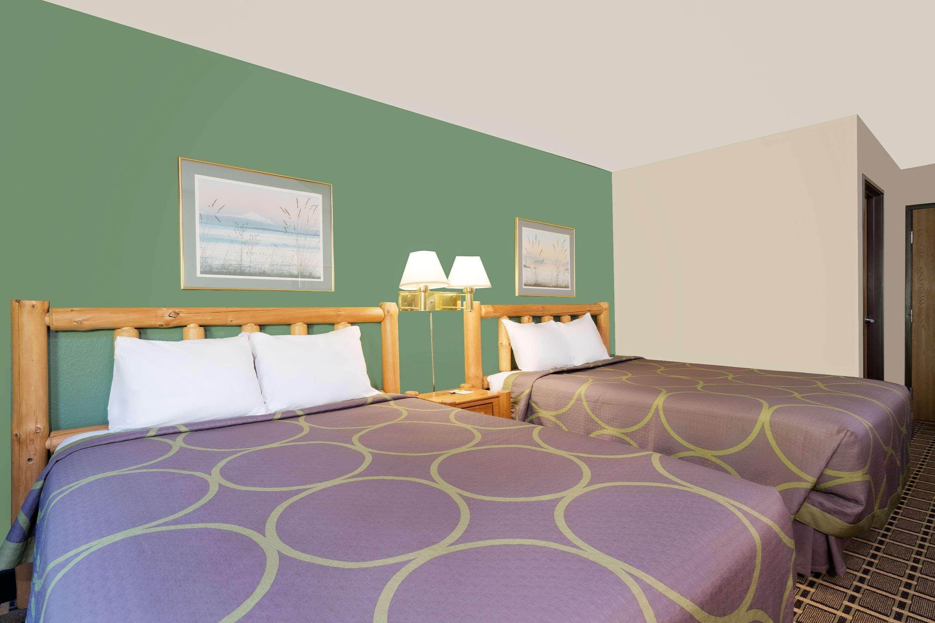 Super 8 By Wyndham Cloquet Hotell Eksteriør bilde