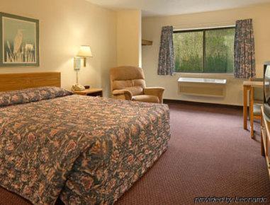 Super 8 By Wyndham Cloquet Hotell Rom bilde